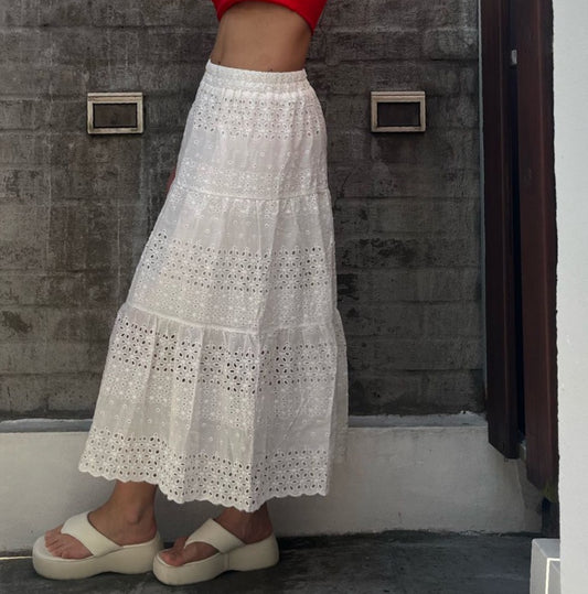 Falda borderie